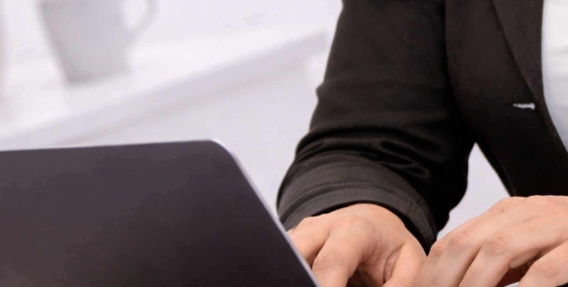 eva-fischer-steuerberaterin-005 (1920 x 970 px)